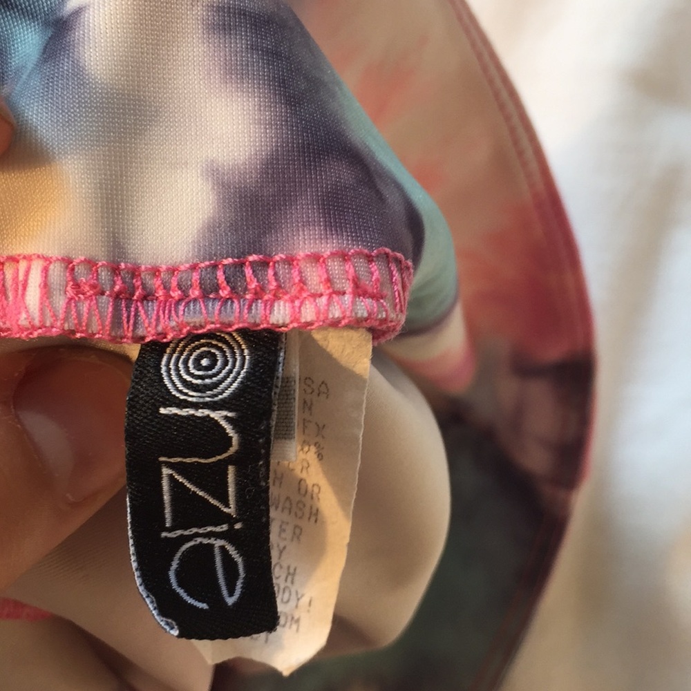 DONATED. Onzie brand fun leggings! - Picture 4 of 4